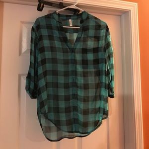Xhilaration shirt size xs